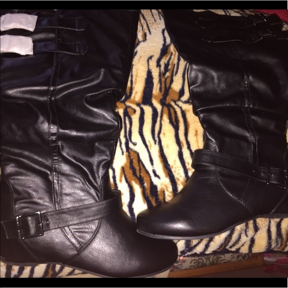 Women’s Slip on Knee high boots - Picture 4 of 4